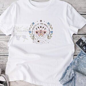 Find Beauty In The Small Things Graphic Tee Shirt